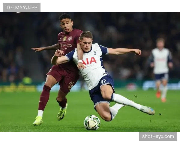 维拉中场调度有方，球队状态回升剑指赛季新高