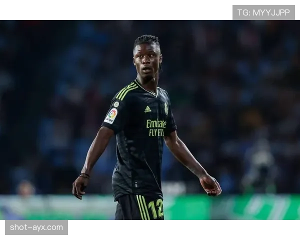 楚阿梅尼与巴尔韦德联手，新赛季表现引人期待