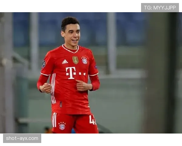 穆西亚拉：从英格兰青年队到德国国家队的关键抉择解析