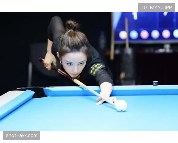 潘晓婷打牌外的生活太不像样了，亿万身价背后还有这堆小秘密？