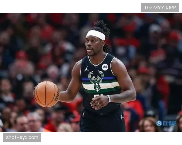 霍勒迪无球跑动制造防守混乱，3D属性成雄鹿战术支点